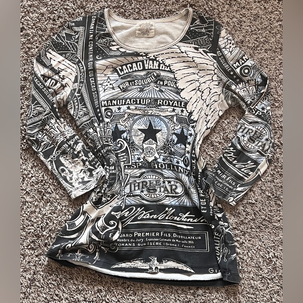 Skinny Minnie medium graphic top